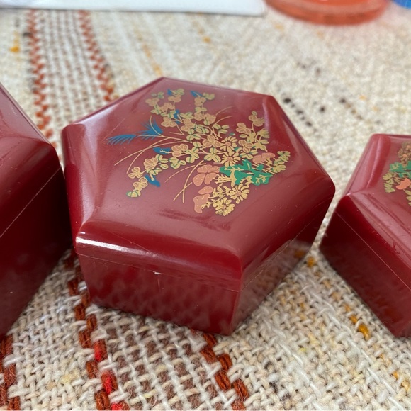 VTG Nesting Trinket Boxes (Set of 3) Made in Hong Kong - Picture 4 of 8